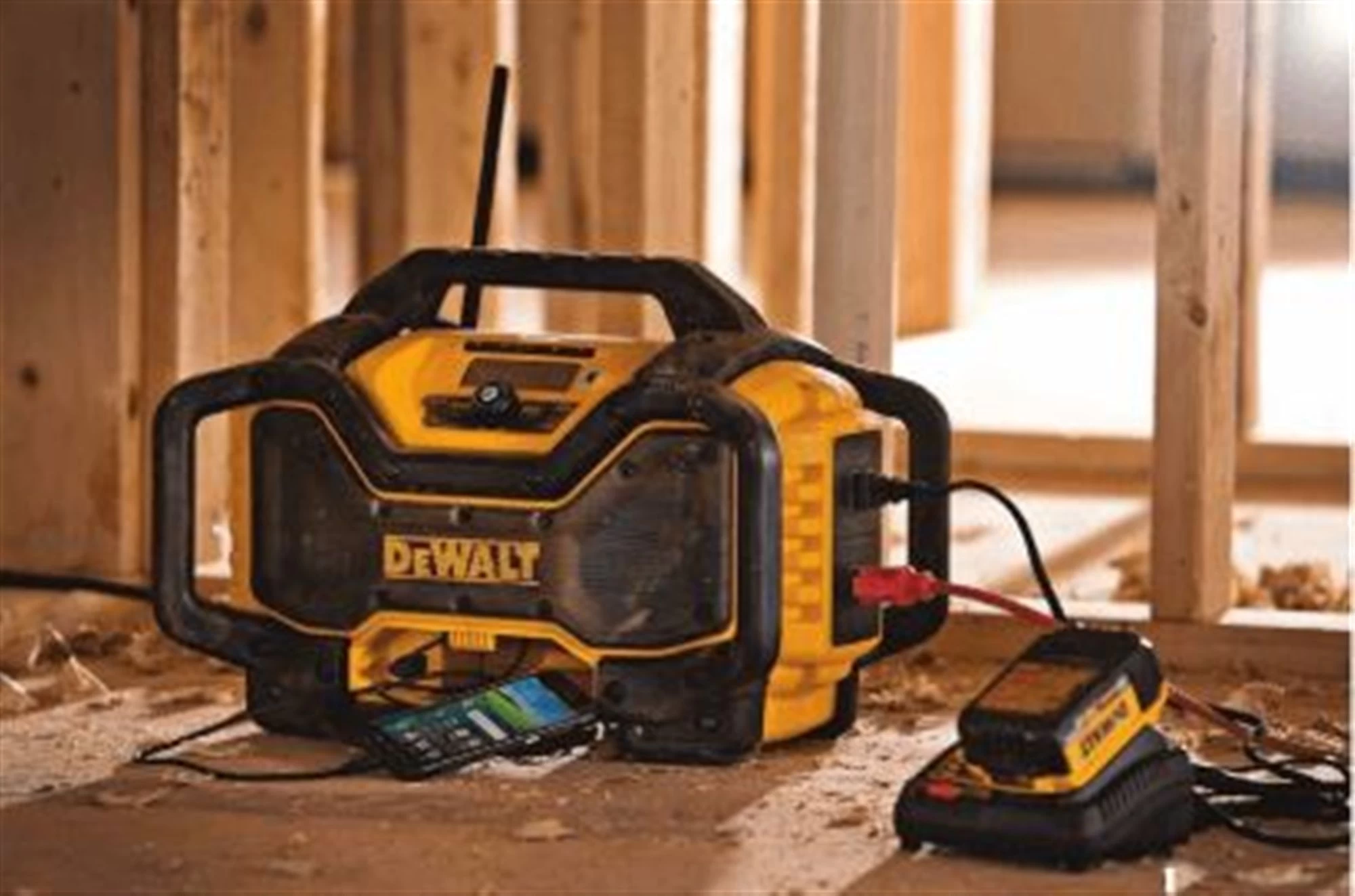Dewalt® Bluetooth Radio Charger 5 Dewalt® Bluetooth Radio Charger - Image 3